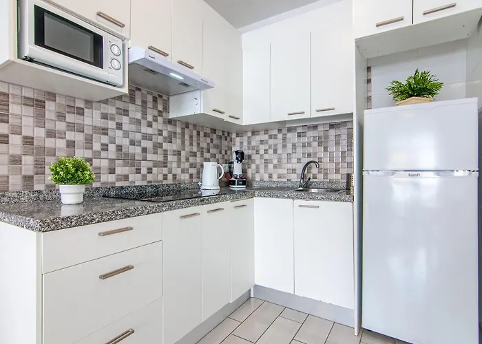 Apartment 2 Bedroom Playa De Americas *