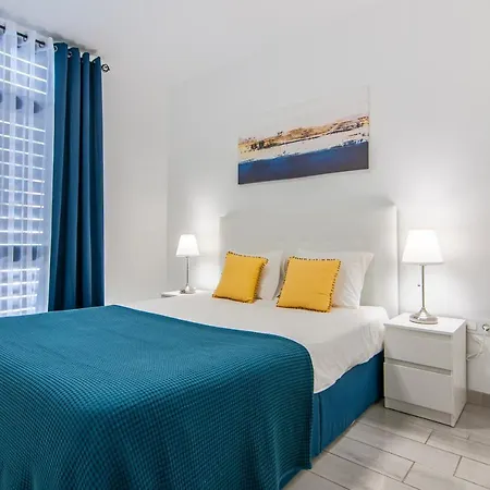 2 Bedroom Playa De Americas