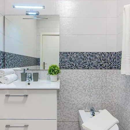 2 Bedroom Playa De Americas * Playa de las Américas