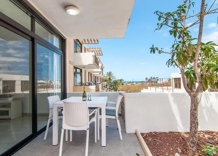 2 Bedroom Playa De Americas Appartement *