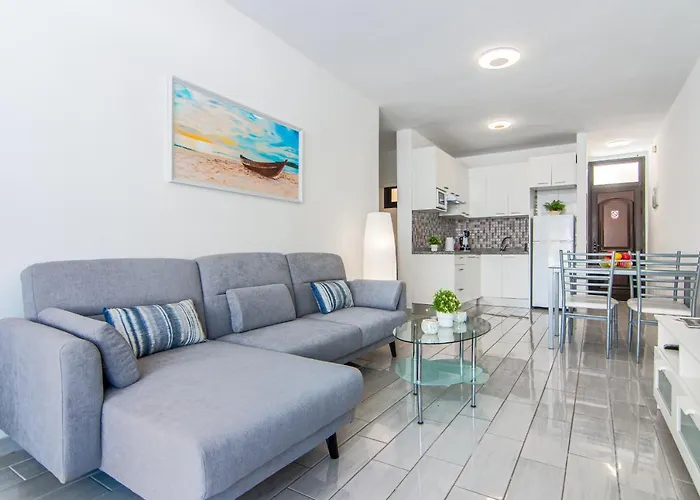 2 Bedroom Playa De Americas Appartement Playa de las Américas