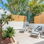 2 Bedroom Playa De Americas * Playa de las Americas (Tenerife)