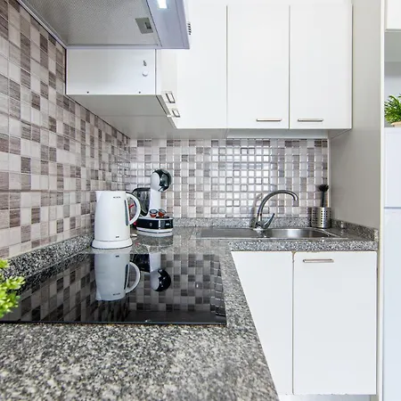 2 Bedroom Playa De Americas Apartmán *